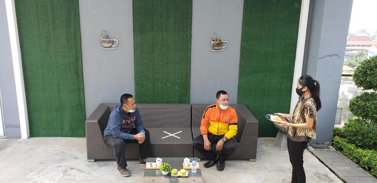 Harvia Suites Kebon Jeruk ジャカルタ エクステリア 写真