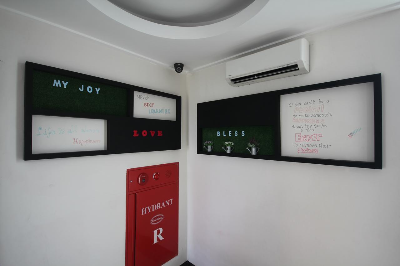 Harvia Suites Kebon Jeruk ジャカルタ エクステリア 写真