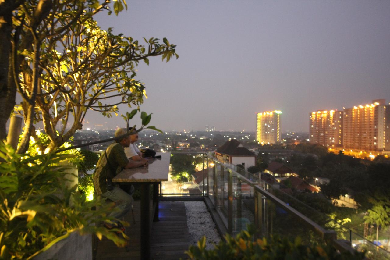 Harvia Suites Kebon Jeruk ジャカルタ エクステリア 写真