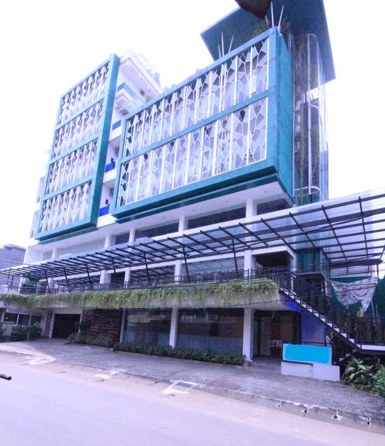 Harvia Suites Kebon Jeruk ジャカルタ エクステリア 写真