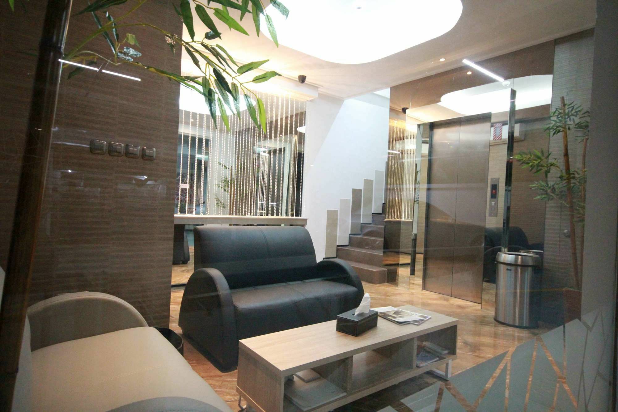 Harvia Suites Kebon Jeruk ジャカルタ エクステリア 写真